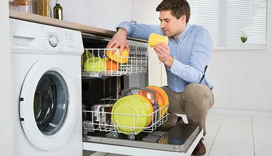 ظرف‌هایی که نباید در ماشین ظرفشویی شسته شوند
