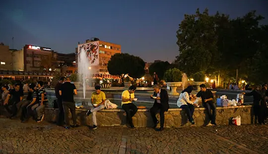 زندگی شبانه در ماه رمضان را از دست ندهید