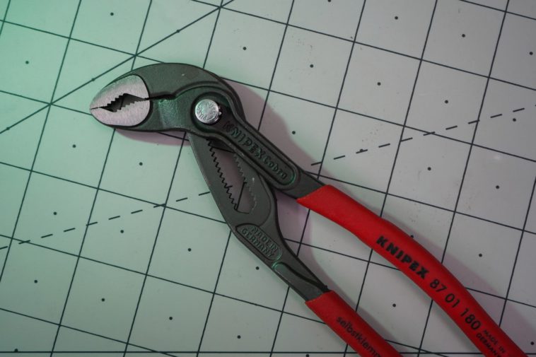 برترین ابزار Knipex در سال 2021 | از کجا این ابزارها را بخریم؟