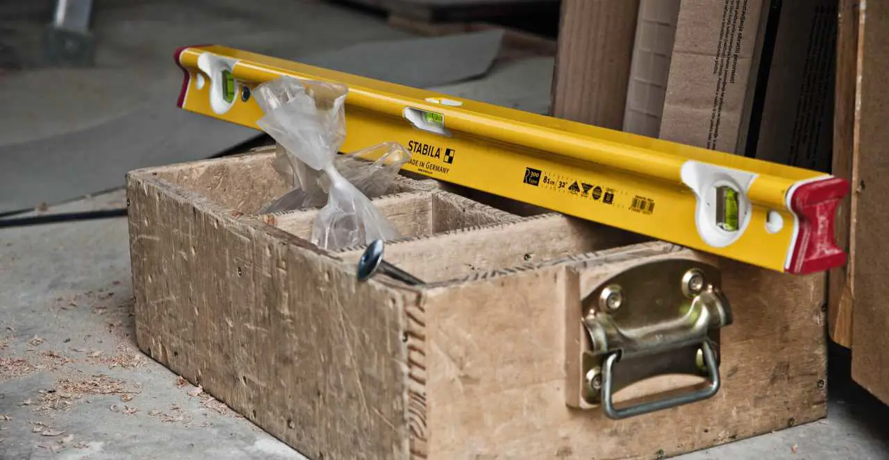 تراز استبیلا 61cm مدل R300