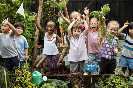 آموزش باغبانی به کودکان | راهنمای جامع و کاربردی + آسان ترین روش یادگیری باغبانی